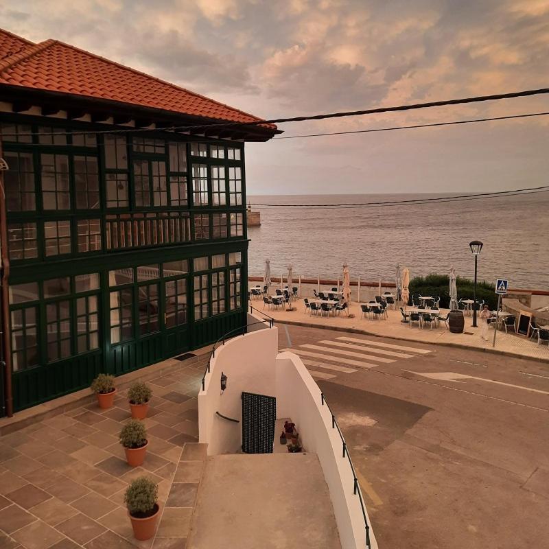 Apartamentos El Muelle Comillas Exteriér fotografie