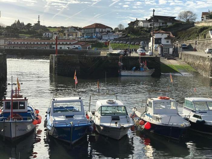 Apartamentos El Muelle Comillas Exteriér fotografie